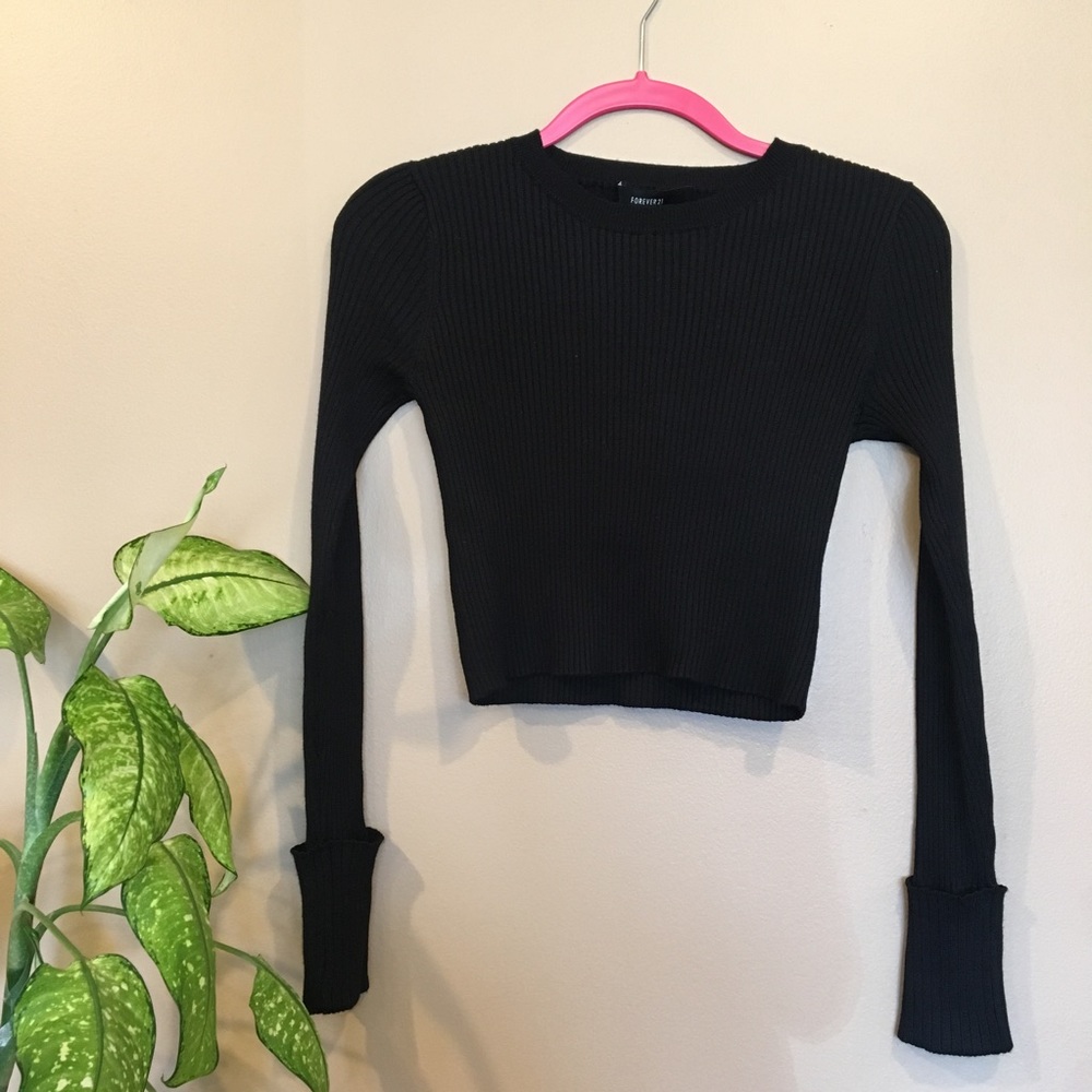 Classic black cropped sweater